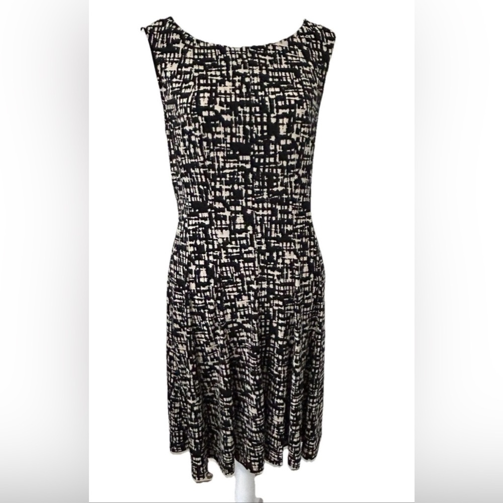Connected Apparel Black And Taupe Fit And Flare Size 10 Dress